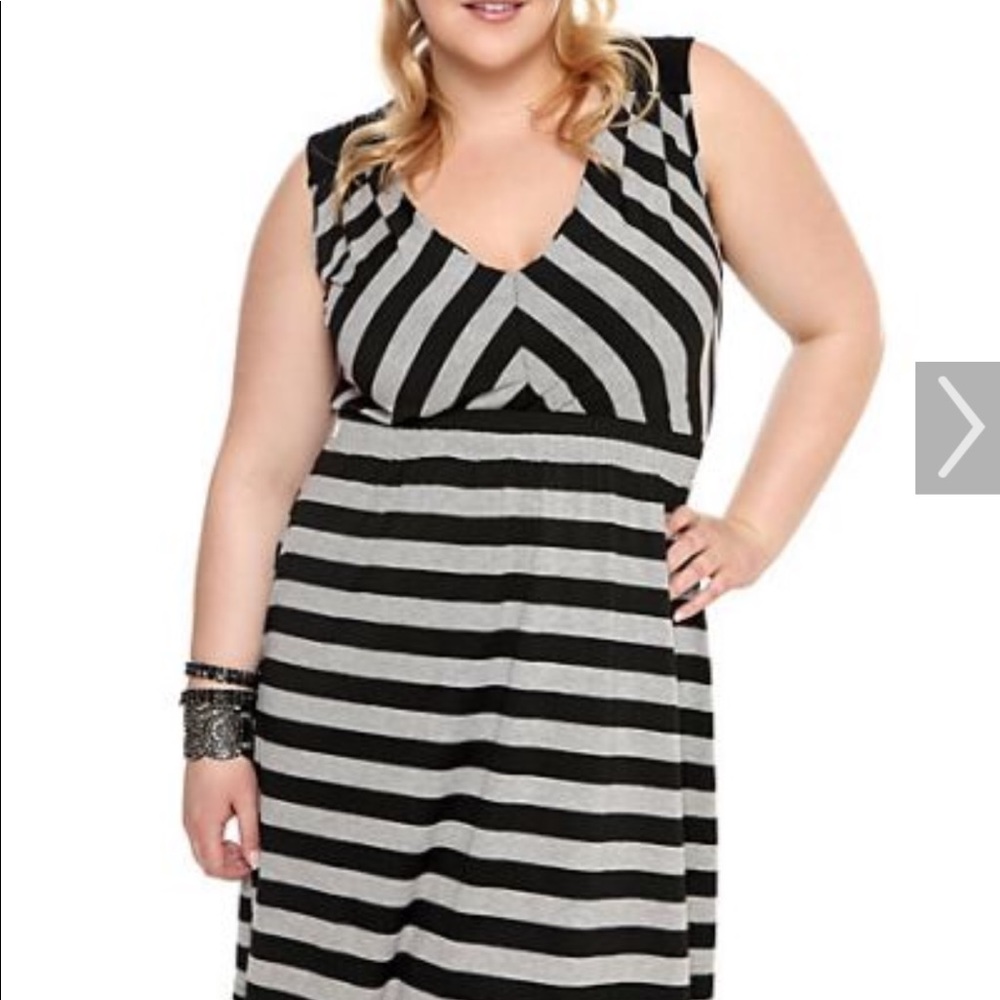 Torrid black and grey sundress size 3